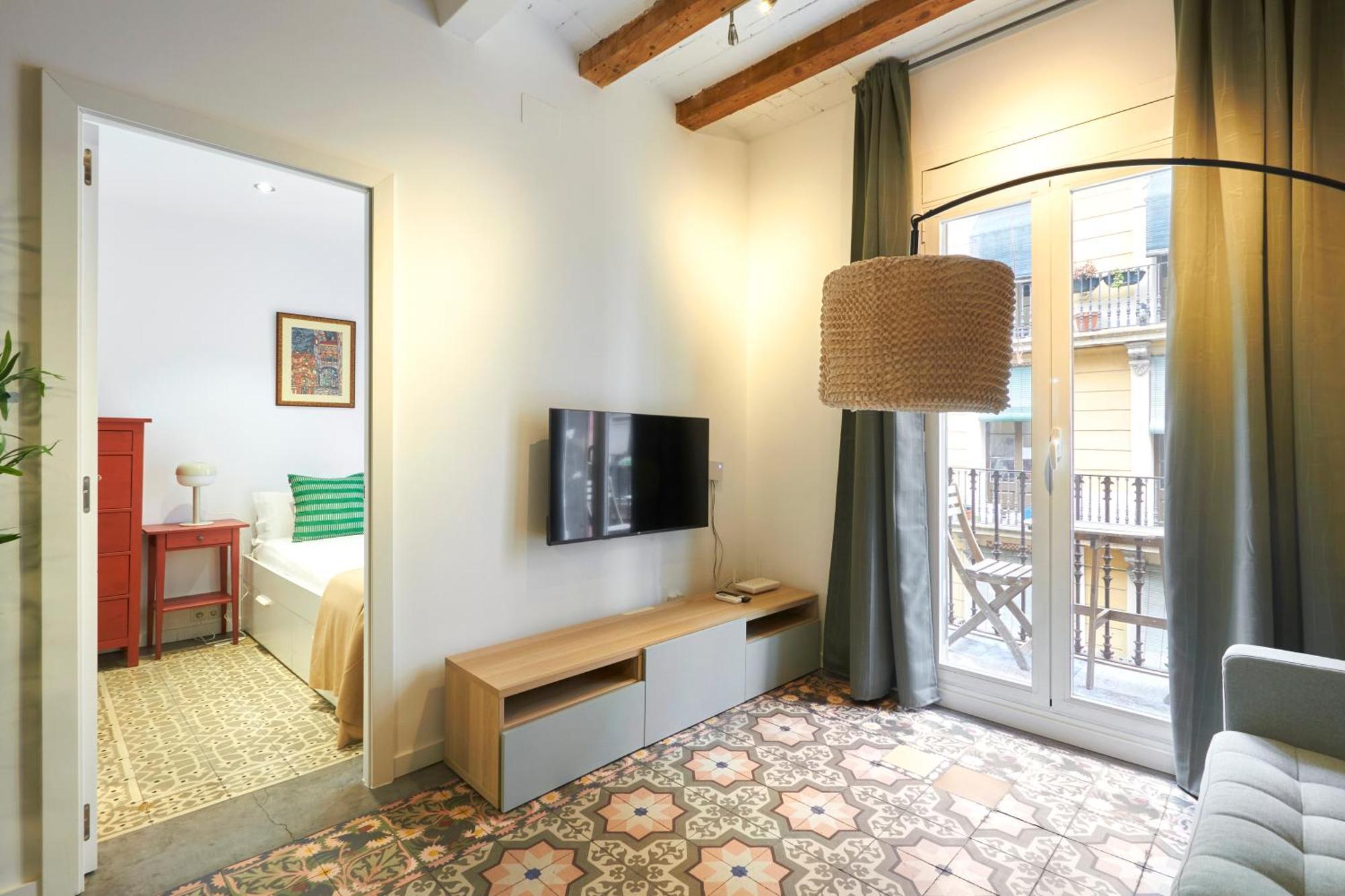 64 Apartment In A Typical Barcelona'S Old Building Exterior foto